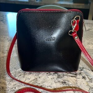 Vera Pelle Vera Pelle Black Crossbody Bags 7" X 6.5" X 3